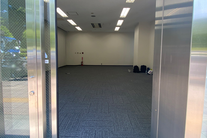 アジアンテイストで仕上げた、新規旅行代理開業工事