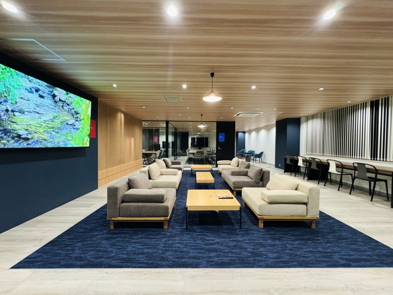 事務所のインテリアが働く環境を変える？選び方のポイントを解説します！