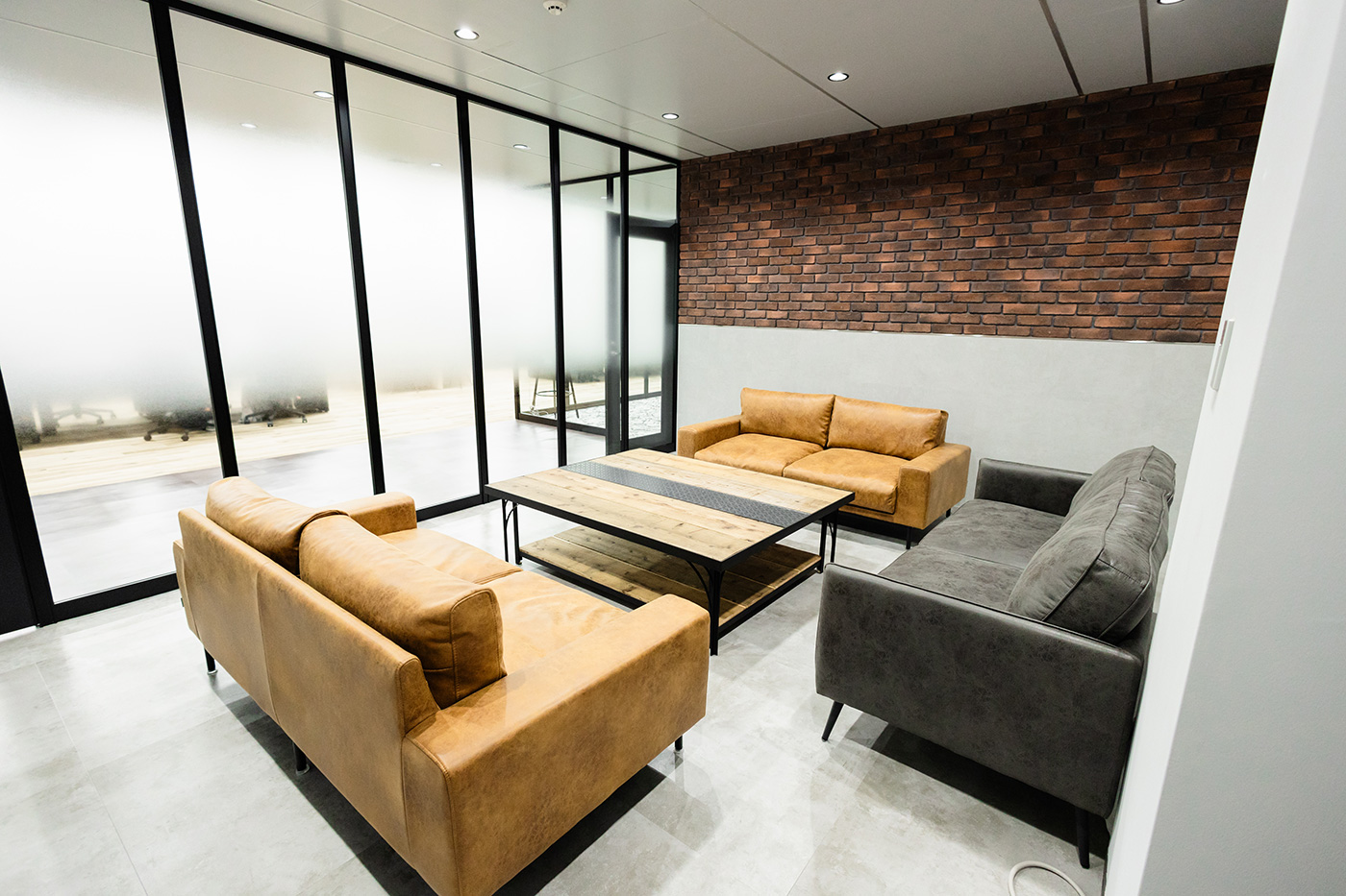 応接室レイアウトはお客様を魅了出来るかが鍵!好印象を与える空間作りのポイント!