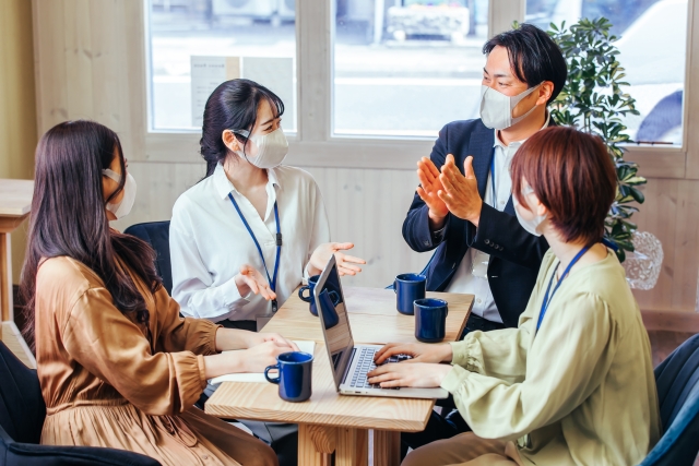 共同オフィスを選ぶメリット・デメリットとは?種類や、選び方を解説!