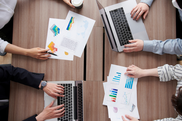 オフィスに欠かせない!打ち合わせスペースの重要性と活用法