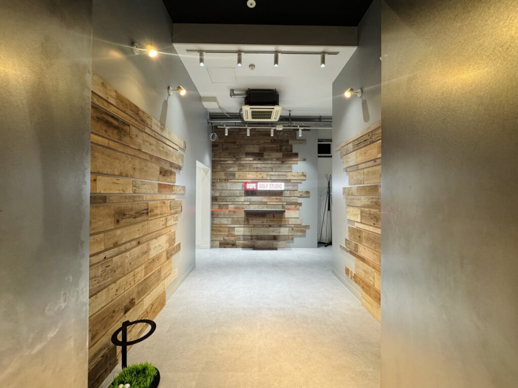 天王洲アイルにオープンしたシミュレーションゴルフスタジオ